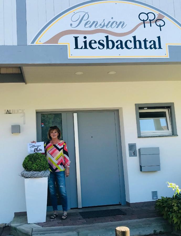 Pension-Ferienwohnung Liesbachtal Direkt Am Waldrand Bayerische Rhoen Schonau an der Brend Exterior photo