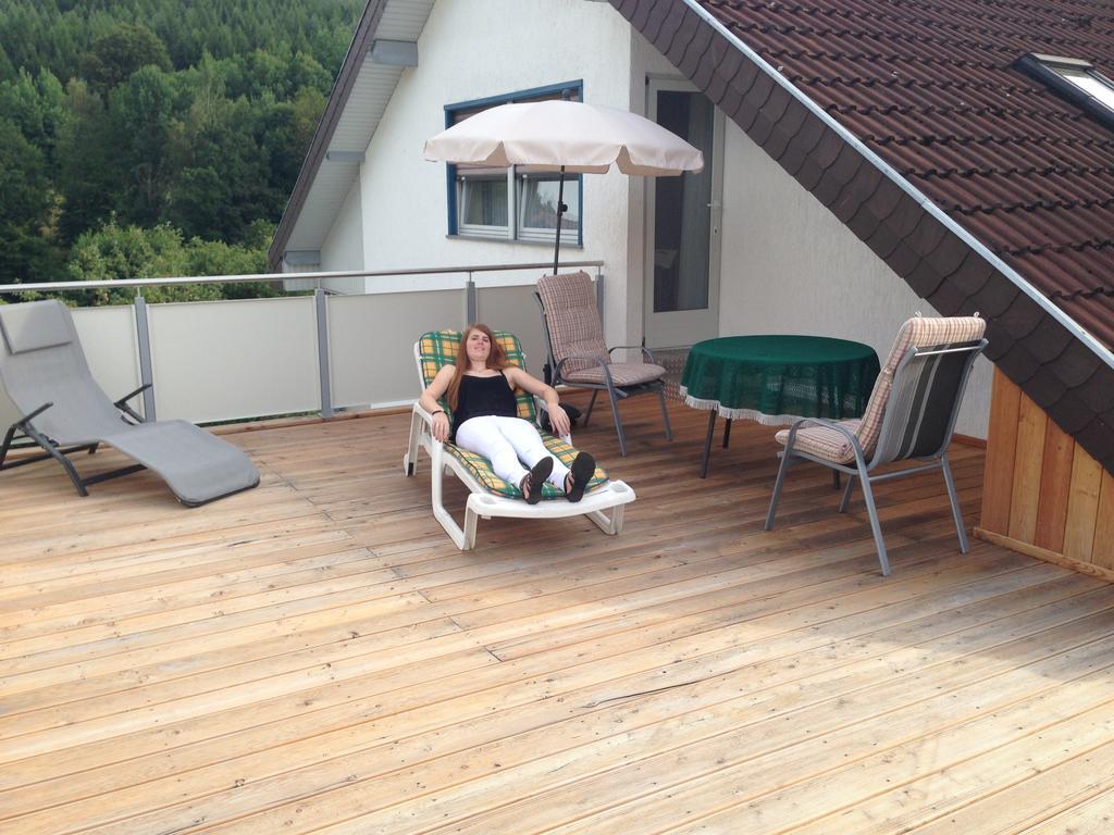 Pension-Ferienwohnung Liesbachtal Direkt Am Waldrand Bayerische Rhoen Schonau an der Brend Room photo